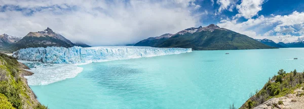 Panoramabild Eines Alten Türkisfarbenen Eises Des Perito Moreno Gletschers Los lizenzfreie Stockbilder