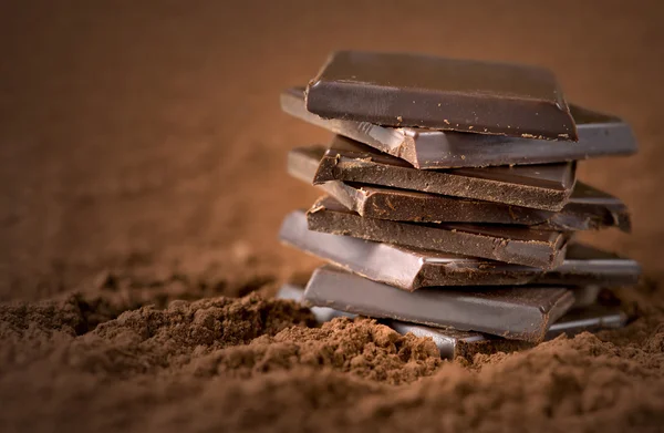 Barras de chocolate apiladas — Foto de Stock