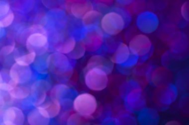 bulanık mor renkli parıldıyor