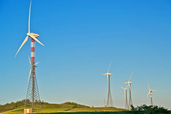 Torres de turbina eólica — Fotografia de Stock