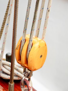 Gemi eski yatta arma