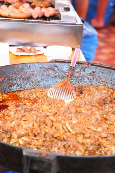 Főzés a paella pan szabadtéri étterem — Stock Fotó