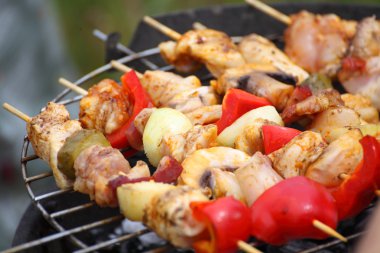 şenlik ateşi kamp ateşi yangın alevleri Steak Barbekü Izgara