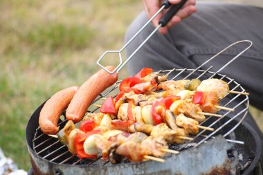 şenlik ateşi kamp ateşi yangın alevleri Steak Barbekü Izgara