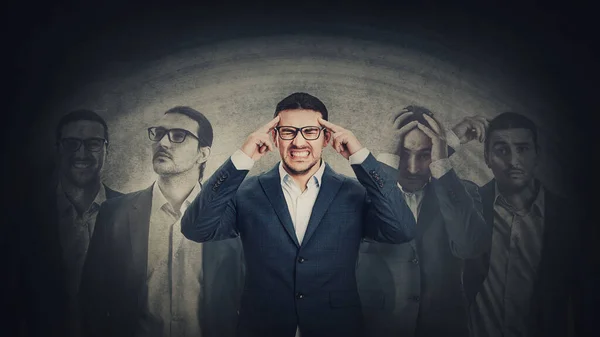 Hombre Negocios Con Trastorno Multipolar Divide Las Emociones Diferentes Personalidades — Foto de Stock