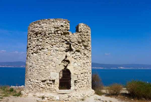 Vecchia torre in pietra — Foto Stock