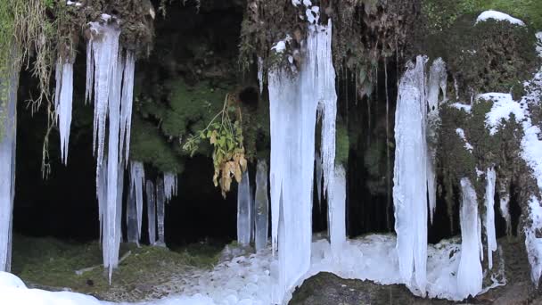 Les de cascade gelée — Video