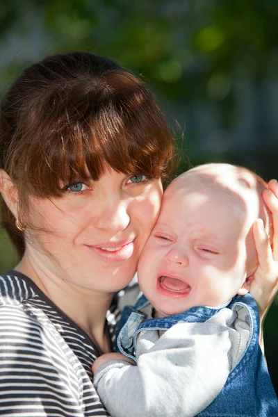 Mother with crying son — Stock Photo, Image