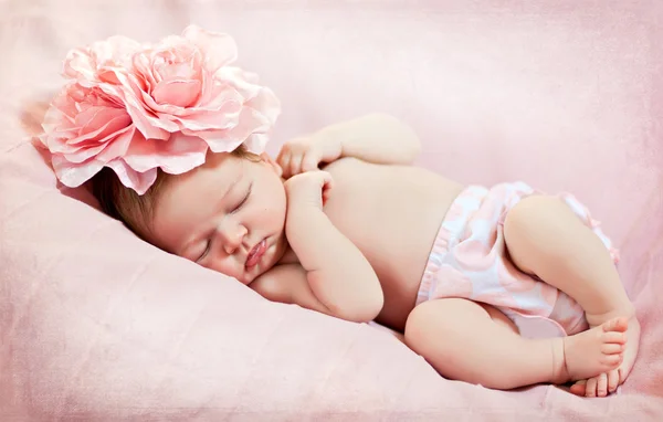Fille De Joli Bebe Nouveau Ne Nu Allonge Sur La Couverture Blanche Images Libres De Droit Photos De Fille De Joli Bebe Nouveau Ne Nu Allonge Sur La Couverture Blanche Depositphotos Fille De Joli Bebe Nouveau Ne Nu Allonge Sur La Couverture Blanche Images Libres De Droit Photos De Fille De Joli Bebe Nouveau Ne Nu Allonge Sur La Couverture Blanche Depositphotos