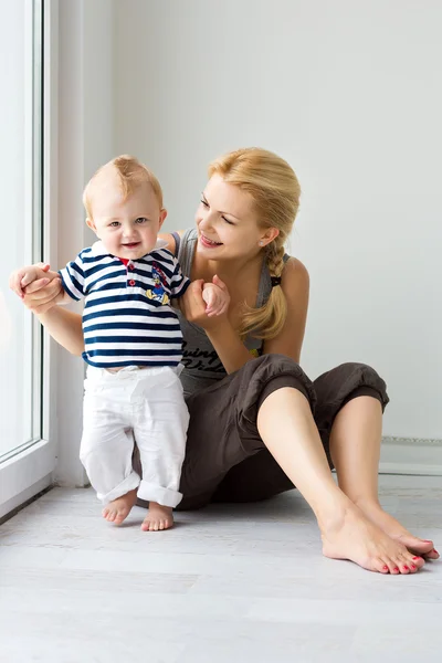 Maman et son fils — Photo