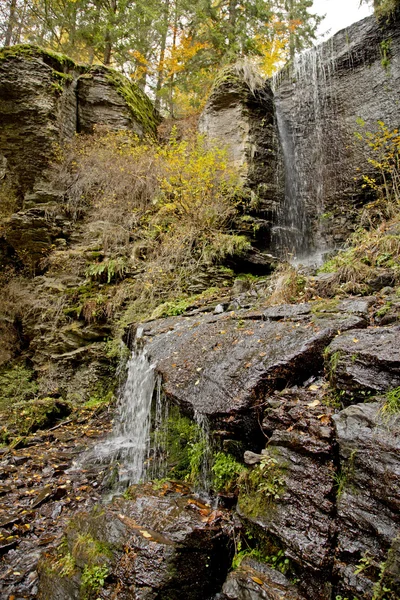 Cascading waterfall — Stock Photo, Image