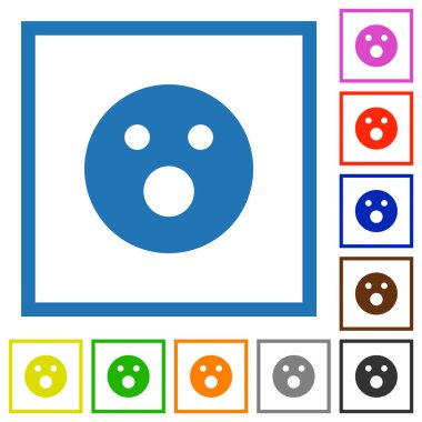 Beyaz arkaplanda kare çerçeveli düz renk simgelerinde şok olmuş duygu simgeleri