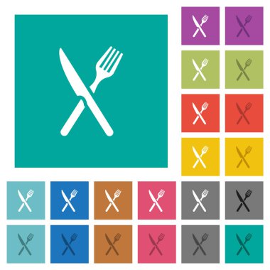 Çatal ve bıçak çapraz pozisyonda düz arkaplanda çok renkli düz ikonlar. Uçan veya etkin efektler için beyaz ve koyu simge varyasyonları.