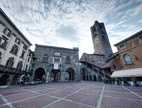 Bergamo gamleby – stockfoto