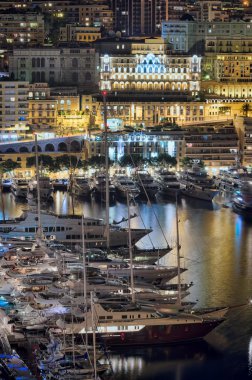 Monaco liman gece