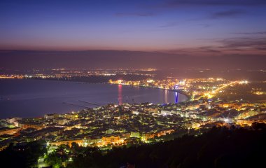 Akdeniz kıyılarında