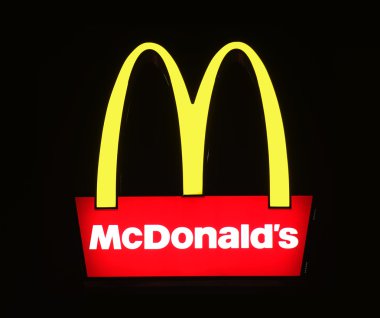 MC donalds gece şehirde imzalayın.