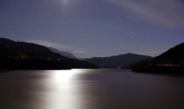 Lake at night — Stock Photo, Image