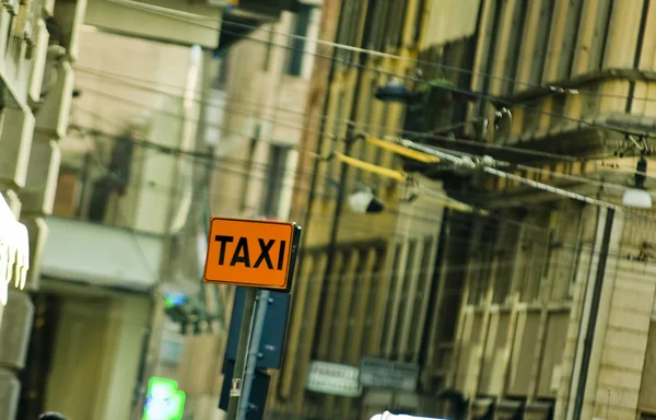 Znak Taxi — Zdjęcie stockowe