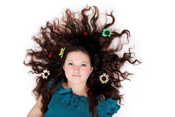 Mooie brunette meisje met haar haren — Stockfoto