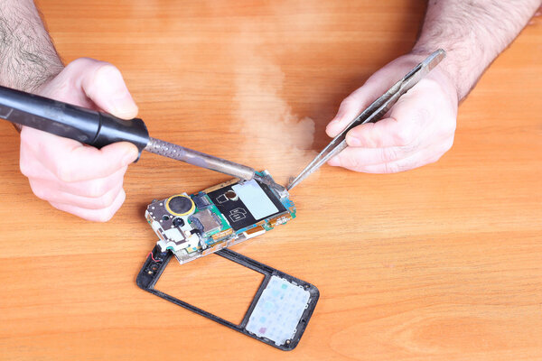 Repair broken cell phones