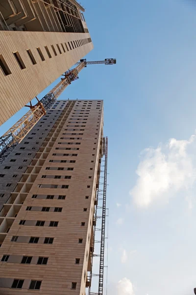 Технологии, построенные высотные здания — стоковое фото
