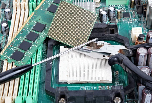 Computer repair close-up — Stock Photo, Image