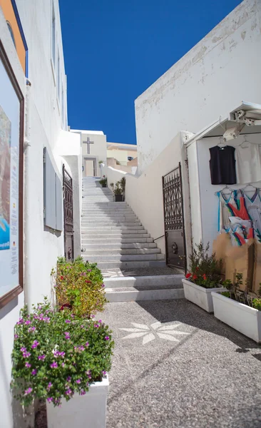 Gepflegte straßen von santorini — Stockfoto