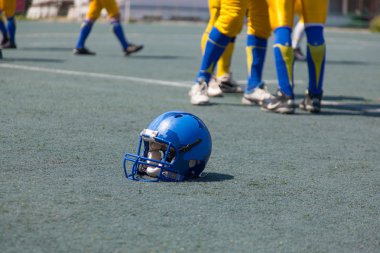 kolej futbol kask oyuncu