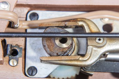 bir arada mekanik aygıtlar