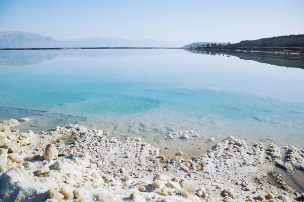 Plage Resort vues sur les minéraux de la mer Morte — Photo