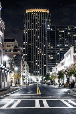 Görünüm gece New York sokaklarında