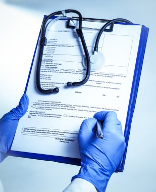 tıbbi kayıtları doldurma