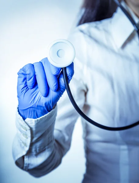 Doctor cu endoscop medical — Fotografie, imagine de stoc