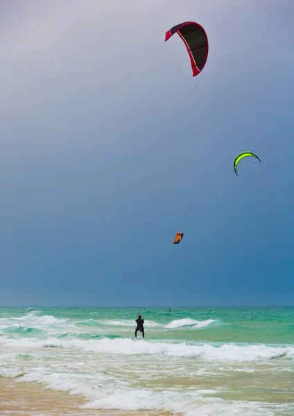 Paracaídas de surfistas — Foto de Stock