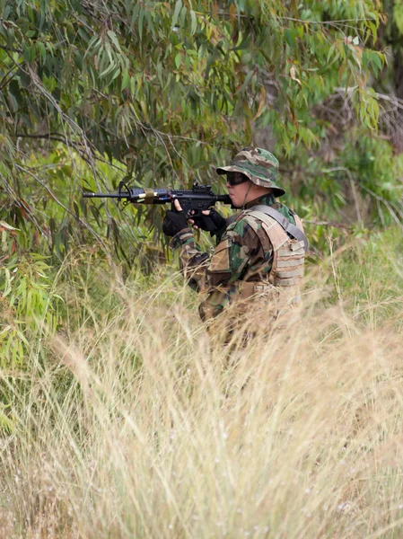 Amateur sports competition warriors soldiers. — Stock Photo, Image