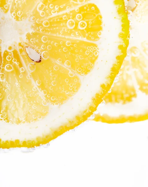 Agua mineral de limón —  Fotos de Stock