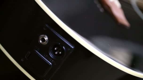 Connecting Guitar Amplifier Hands Close — Stok video