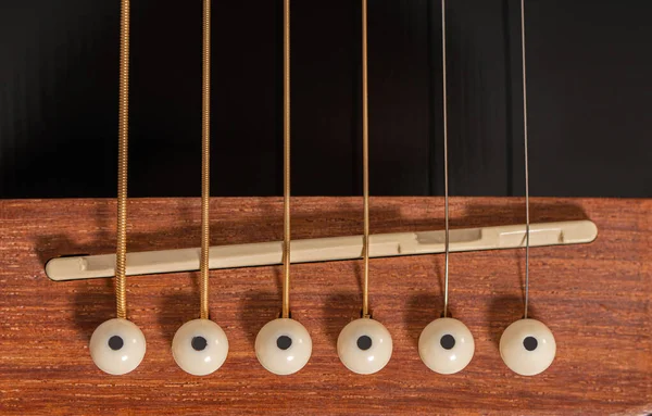 Fondo Musical Negro Nuevas Cuerdas Guitarra Primer Plano —  Fotos de Stock