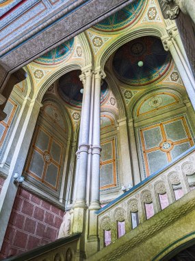 Chernivtsi Ulusal Üniversitesi, Ukrayna 'nın Chernivtsi şehrinde Bukovinian ve Dalmaçya Metropolitanlarının eski konutları. Nisan 2022