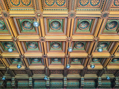 Chernivtsi Ulusal Üniversitesi, Ukrayna 'nın Chernivtsi şehrinde Bukovinian ve Dalmaçya Metropolitanlarının eski konutları. Nisan 2022