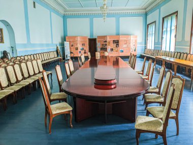 Chernivtsi Ulusal Üniversitesi, Ukrayna 'nın Chernivtsi şehrinde Bukovinian ve Dalmaçya Metropolitanlarının eski konutları. Nisan 2022