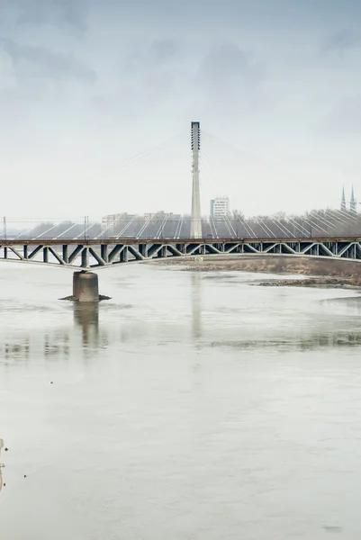 Swietokrzyski bridge, Warszawa, Polen. — Stockfoto