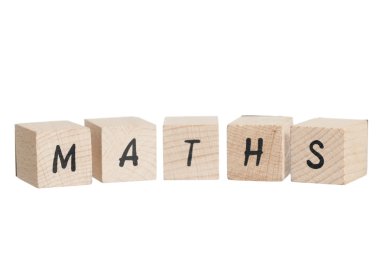 tahta bloklar ile yazılı matematik.