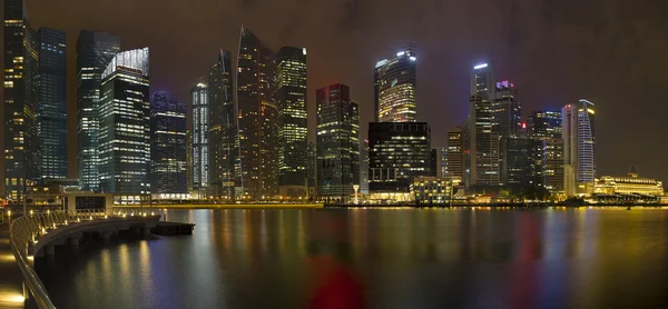 Singapur merkezi iş bölgesine, gece — Stok fotoğraf