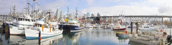Hamnen på granville island vancouver bc panorama — Stockfoto