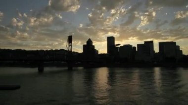 Timelapse Portland oregon şehir manzarası ile beraberlik köprü