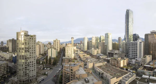 Panorama de manhã cedo no centro do Vancouver bc — Fotografia de Stock