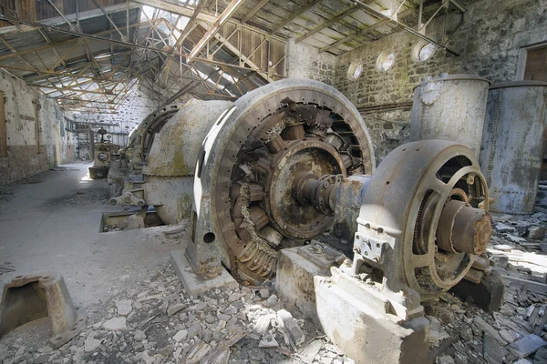 Elektrik güç istasyonu terk edilmiş — Stok fotoğraf