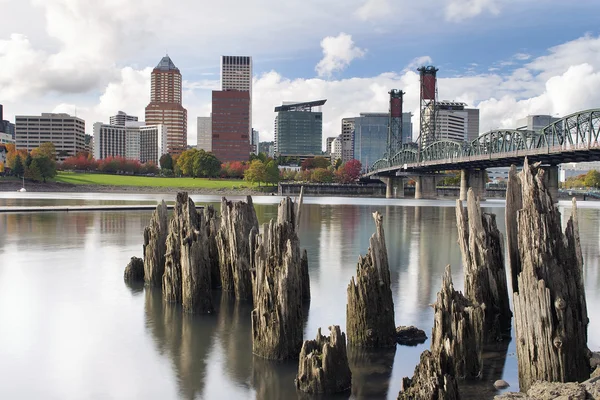 Portland oregon nábřeží na podzim — Stock fotografie